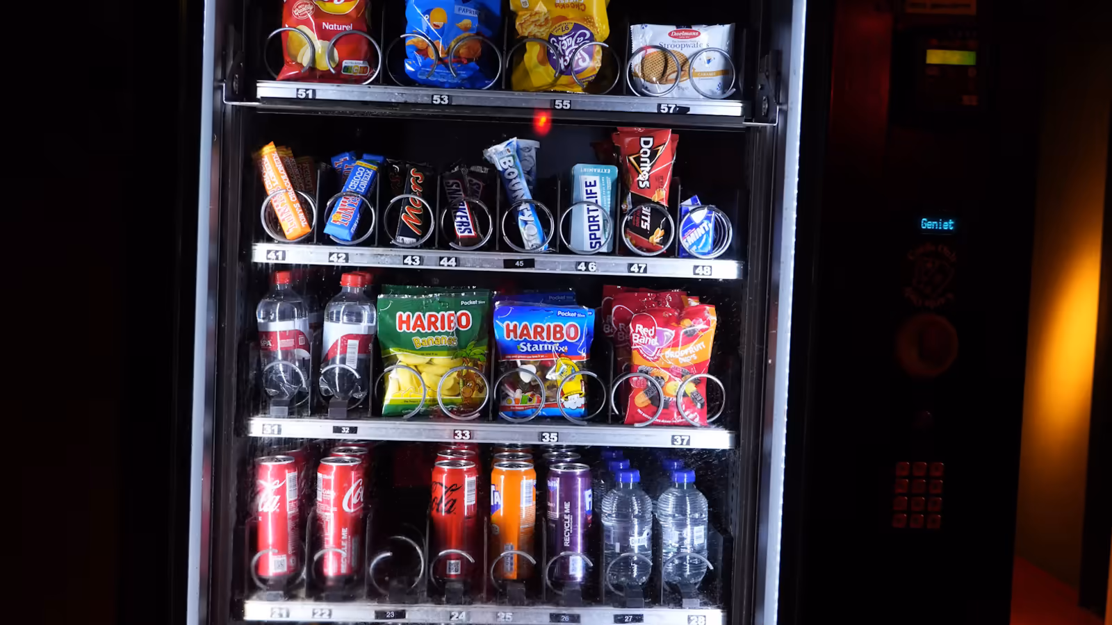 Automatenshop vending machines in an Austrian automated retail space